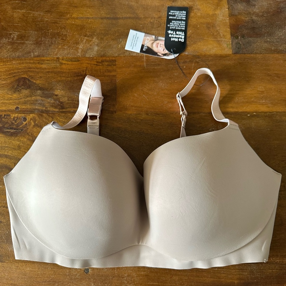 EBY Wireless molded cup Nude beige Bra size L DD‎ NWT